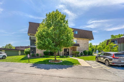 Photo of 11136 Center Road #C, Palos Hills, IL 60465 (MLS # 12661492)