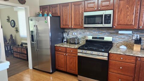 Tiny photo for 1157 W Grant Drive, Des Plaines, IL 60016 (MLS # 12503017)