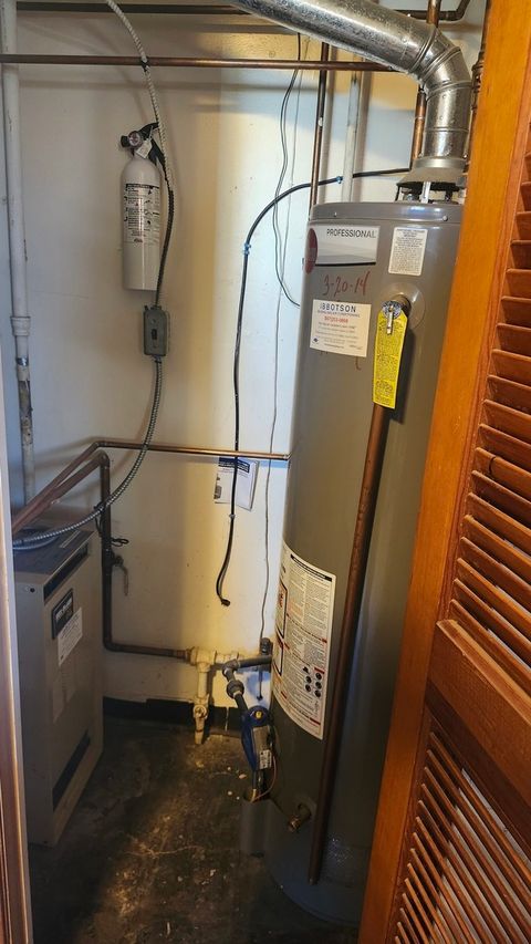 Tiny photo for 1157 W Grant Drive, Des Plaines, IL 60016 (MLS # 12503017)