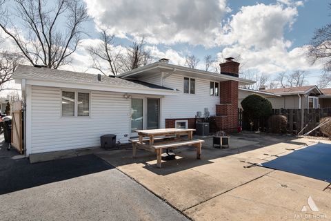 Tiny photo for 3034 190th Street, Lansing, IL 60438 (MLS # 12543784)