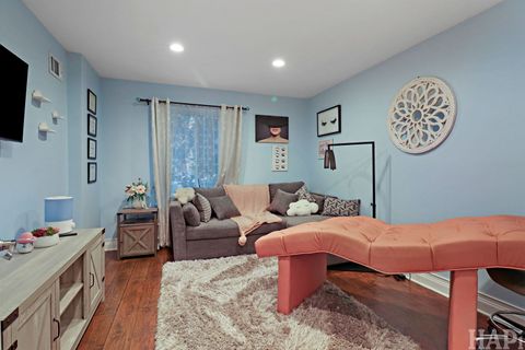 Tiny photo for 5400 Astor Lane #116, Rolling Meadows, IL 60008 (MLS # 12521823)