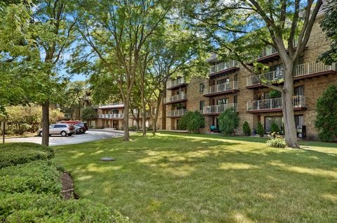 Tiny photo for 5400 Astor Lane #116, Rolling Meadows, IL 60008 (MLS # 12521823)