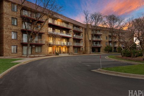 Tiny photo for 5400 Astor Lane #116, Rolling Meadows, IL 60008 (MLS # 12521823)