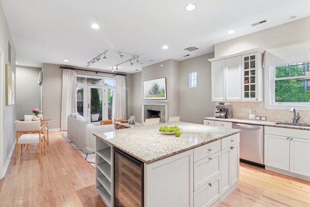 1347 W Washington Boulevard 2D