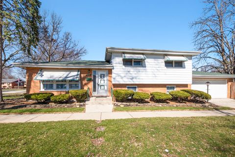 Photo of 14455 Kedvale Avenue, Midlothian, IL 60445 (MLS # 12586501)