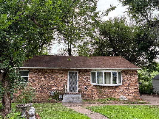 2110 MOUND ST, DAVENPORT, IA 52803 - Image 9d61c2f4e85d7a0a16e3796ab0d681d2/1930984072