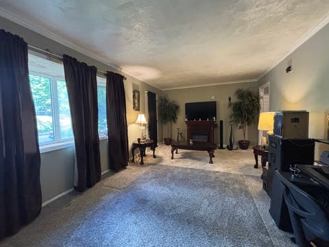 Tiny photo for 2110 Mound Street, Davenport, IA 52803 (MLS # 12712734)