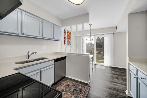 Tiny photo for 611 Kendall Court, Schaumburg, IL 60194 (MLS # 12602108)