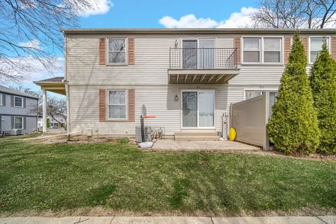 Tiny photo for 611 Kendall Court, Schaumburg, IL 60194 (MLS # 12602108)