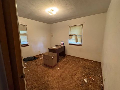 Tiny photo for 506 E Stevenson Street, Taylorville, IL 62568 (MLS # 12656428)