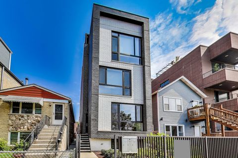 1474 W Ohio Street 1 Chicago IL 60642