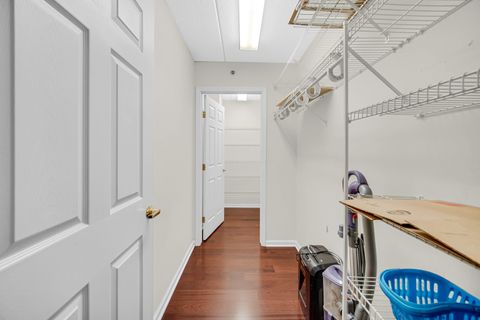 Tiny photo for 730 Creekside Drive #405C, Mount Prospect, IL 60056 (MLS # 12558600)