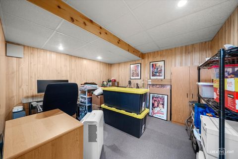 Tiny photo for 508 Pinewood Drive, North Aurora, IL 60542 (MLS # 12485297)