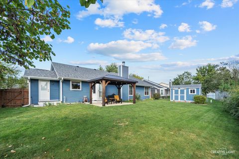 Tiny photo for 508 Pinewood Drive, North Aurora, IL 60542 (MLS # 12485297)