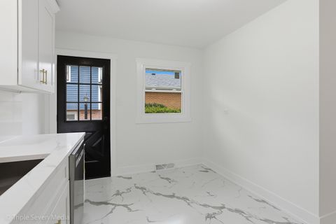 Tiny photo for Oak Lawn, IL 60453 (MLS # 12601614)