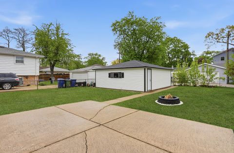 Tiny photo for Oak Lawn, IL 60453 (MLS # 12601614)