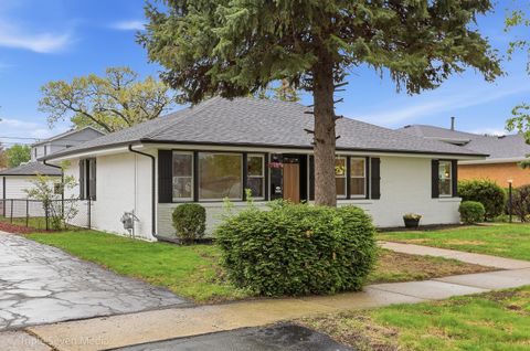 Tiny photo for Oak Lawn, IL 60453 (MLS # 12601614)