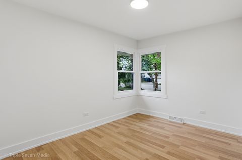 Tiny photo for Oak Lawn, IL 60453 (MLS # 12601614)