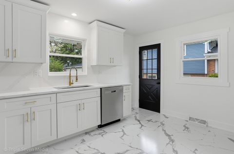 Tiny photo for Oak Lawn, IL 60453 (MLS # 12601614)