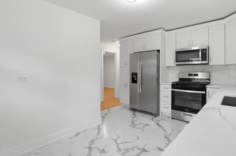 Tiny photo for Oak Lawn, IL 60453 (MLS # 12601614)