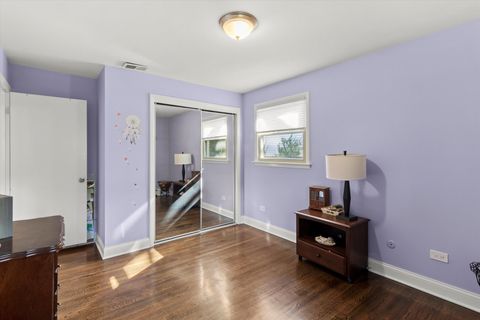 Tiny photo for 2005 E Wintergreen Avenue, Mount Prospect, IL 60056 (MLS # 12505174)