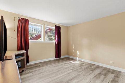 Tiny photo for 2005 E Wintergreen Avenue, Mount Prospect, IL 60056 (MLS # 12505174)