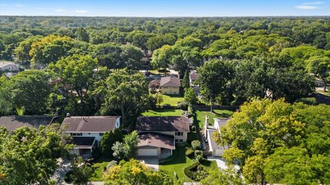 Tiny photo for 2005 E Wintergreen Avenue, Mount Prospect, IL 60056 (MLS # 12505174)