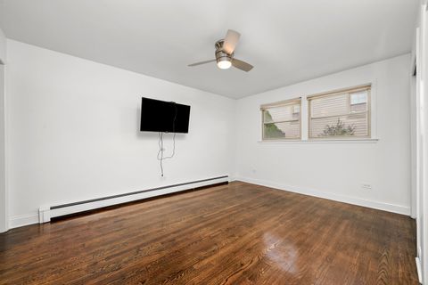 Tiny photo for 2005 E Wintergreen Avenue, Mount Prospect, IL 60056 (MLS # 12505174)