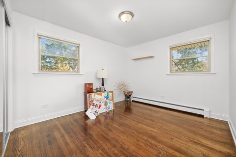 Tiny photo for 2005 E Wintergreen Avenue, Mount Prospect, IL 60056 (MLS # 12505174)