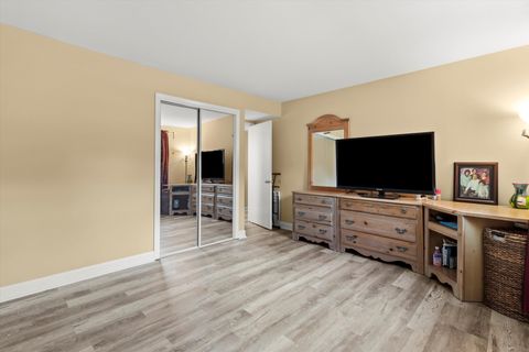 Tiny photo for 2005 E Wintergreen Avenue, Mount Prospect, IL 60056 (MLS # 12505174)