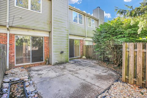 Tiny photo for 1310 Brighton Drive #1310, Urbana, IL 61801 (MLS # 12499317)
