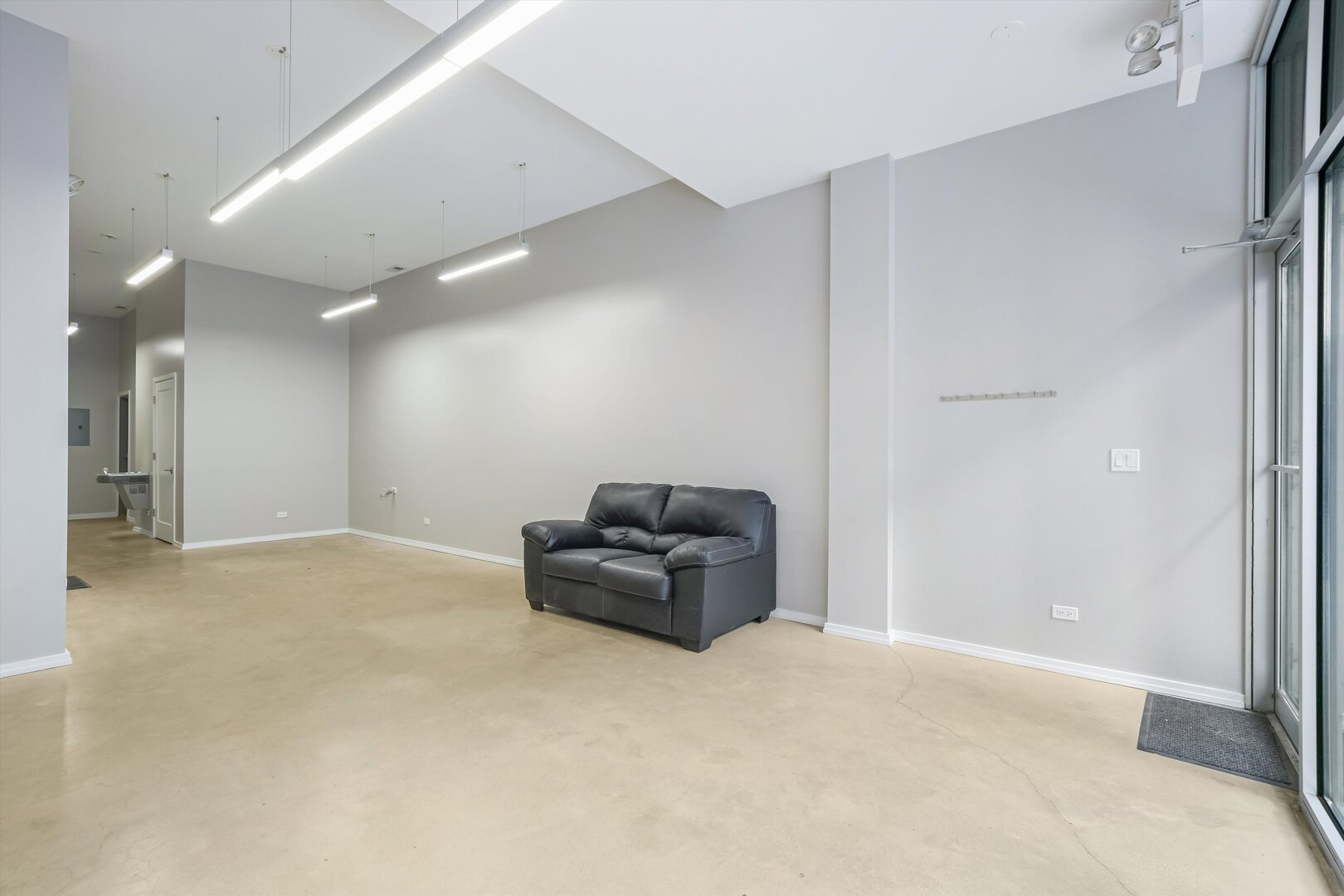 1544 W North Avenue 101