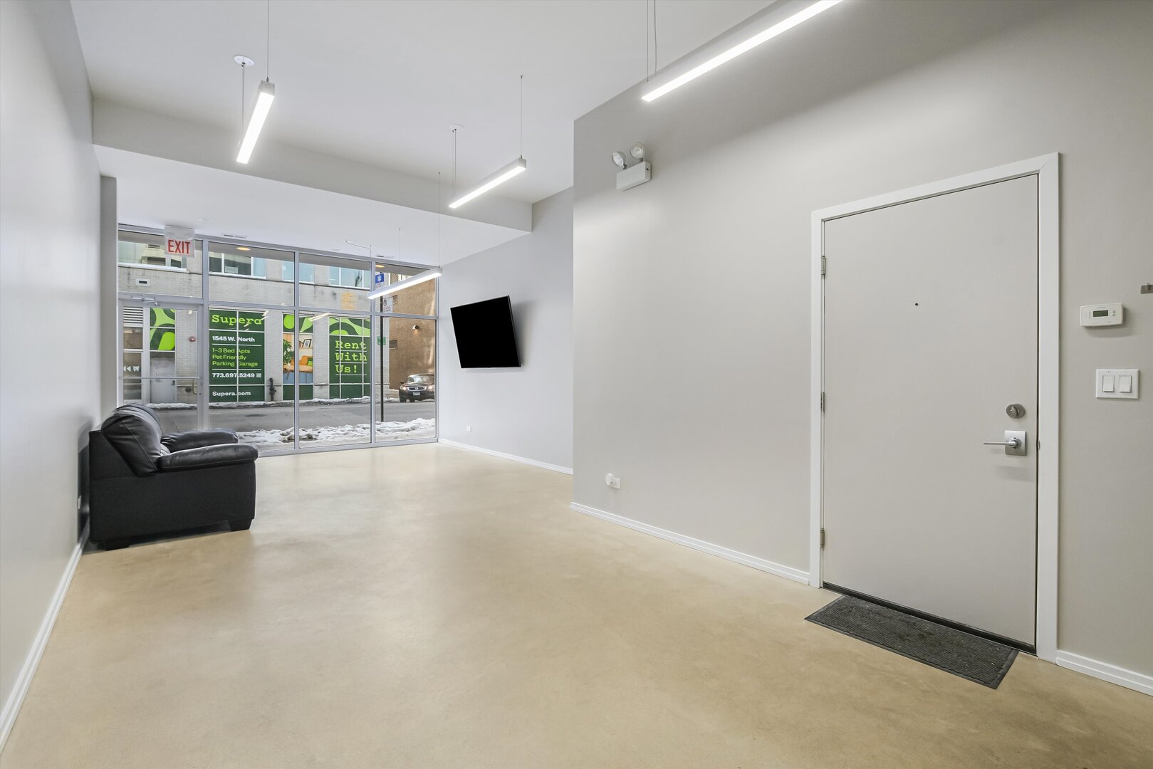 1544 W North Avenue 101