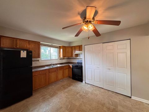 Tiny photo for 5103 Elmwood Road, Oak Forest, IL 60452 (MLS # 12439673)