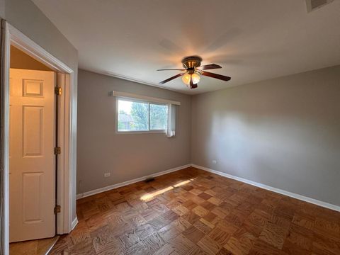 Tiny photo for 5103 Elmwood Road, Oak Forest, IL 60452 (MLS # 12439673)