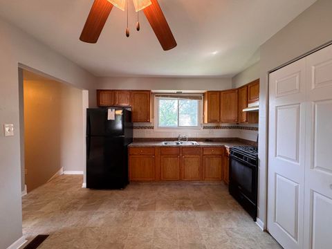 Tiny photo for 5103 Elmwood Road, Oak Forest, IL 60452 (MLS # 12439673)