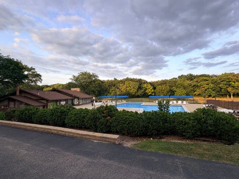 Tiny photo for 52 Oak Hill Colony #5, Fox Lake, IL 60020 (MLS # 12617525)