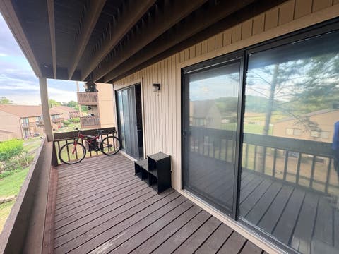 Tiny photo for 52 Oak Hill Colony #5, Fox Lake, IL 60020 (MLS # 12617525)