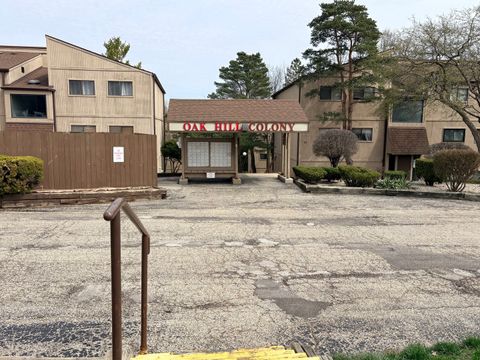 Photo of 52 Oak Hill Colony #5, Fox Lake, IL 60020 (MLS # 12617525)