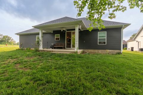 Tiny photo for 1503 Champions Drive, Marion, IL 62959 (MLS # 12633699)