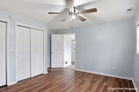 Tiny photo for 5205 N Lake Street, McHenry, IL 60050 (MLS # 12599865)