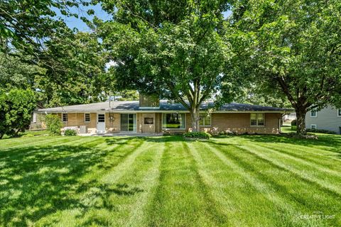 Tiny photo for 1700 Westview Avenue, Lombard, IL 60148 (MLS # 12675397)