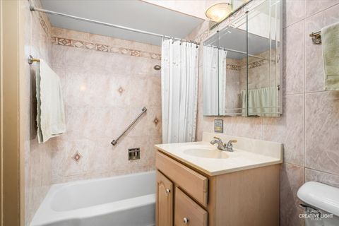 Tiny photo for 1700 Westview Avenue, Lombard, IL 60148 (MLS # 12675397)