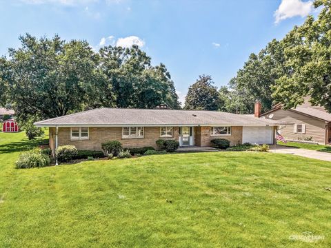 Tiny photo for 1700 Westview Avenue, Lombard, IL 60148 (MLS # 12675397)