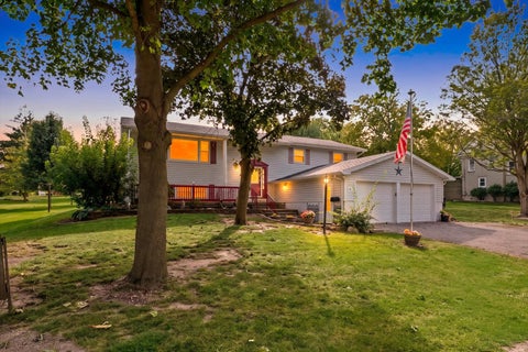 Photo of 411 E Beech Street, Chatsworth, IL 60921 (MLS # 12789930)
