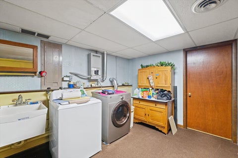 Tiny photo for 411 E Beech Street, Chatsworth, IL 60921 (MLS # 12789930)