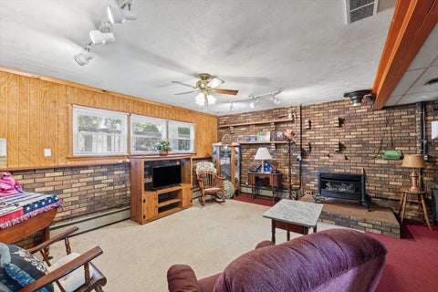 Tiny photo for 411 E Beech Street, Chatsworth, IL 60921 (MLS # 12789930)