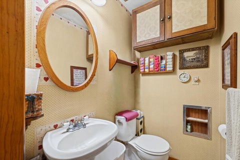Tiny photo for 411 E Beech Street, Chatsworth, IL 60921 (MLS # 12789930)