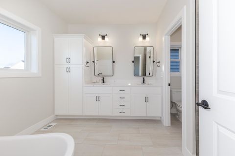 Tiny photo for 5215 Castlebar Drive, Bloomington, IL 61705 (MLS # 12547320)