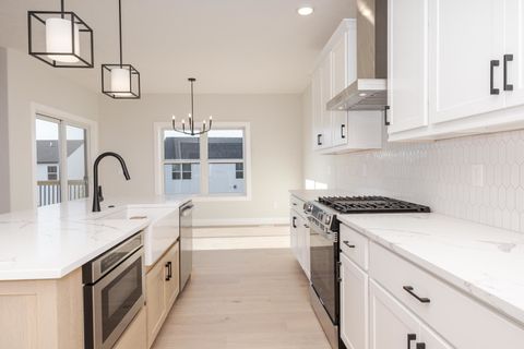 Tiny photo for 5215 Castlebar Drive, Bloomington, IL 61705 (MLS # 12547320)